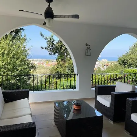 Sonbahar With Private Pool Kyrenia North Cyprus 别墅 凯里尼亚