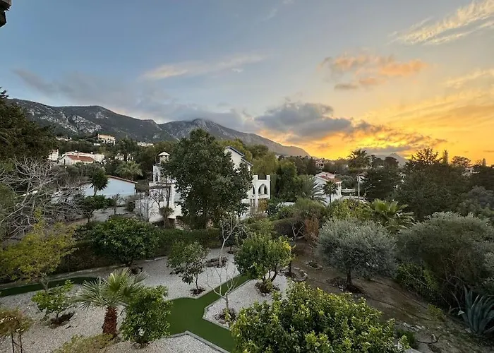 Sonbahar With Private Pool Kyrenia North Cyprus Vila