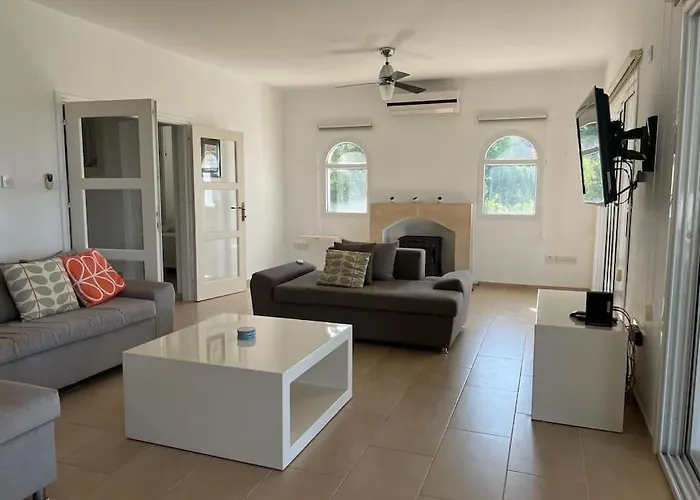 ヴィラ Sonbahar With Private Pool Kyrenia North Cyprus キレニア