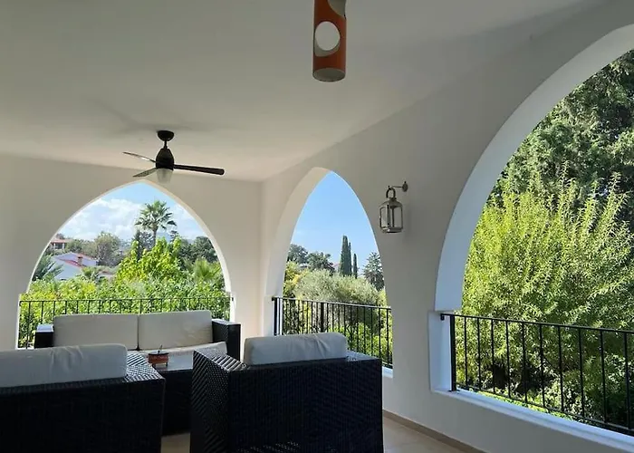 Sonbahar With Private Pool Kyrenia North Cyprus ヴィラ *